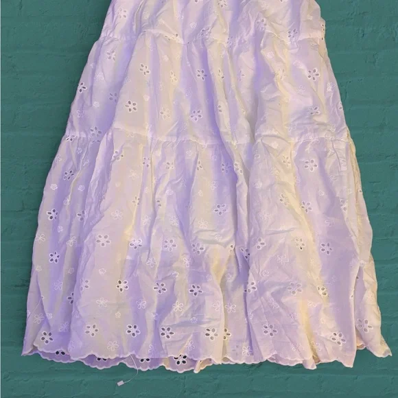 Maxi white elegant eyelet Skirt - Picture 3 of 3